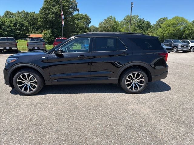 2026 Ford Explorer ST-LINE RWD's photo