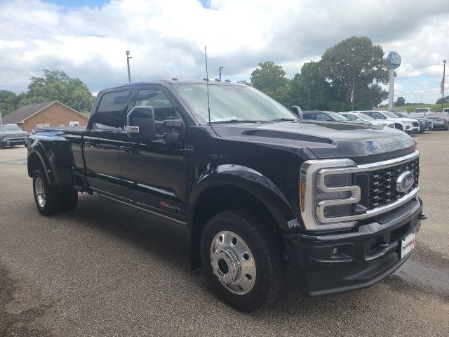 2026 Ford F-450SD Platinum DRW