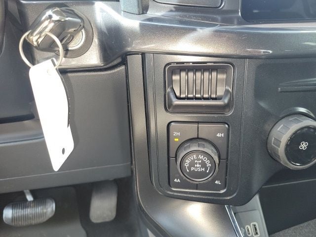 2026 Ford F-150 STX LOBO 4X4