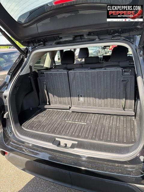 2023 Toyota Highlander LE 4X4