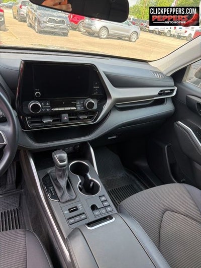 2023 Toyota Highlander LE 4X4