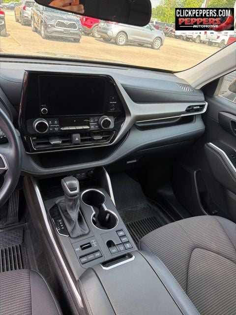 2023 Toyota Highlander LE 4X4