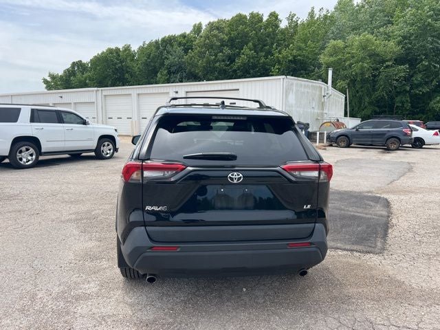 2021 Toyota RAV4 LE