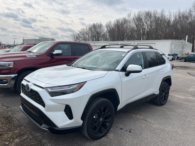 2024 Toyota RAV4 Hybrid SE