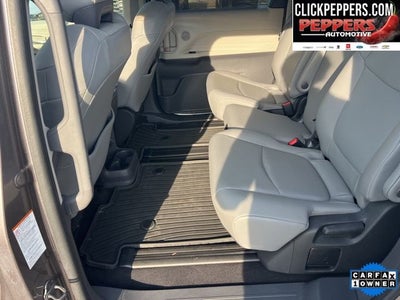 2022 Toyota Sienna XLE 8 Passenger