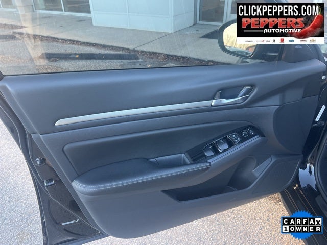 2025 Nissan Altima SL FWD