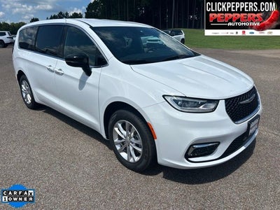 2026 Chrysler Pacifica Select AWD