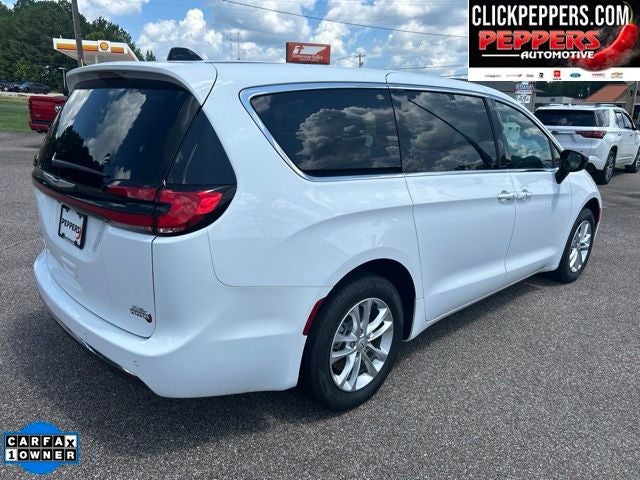 2026 Chrysler Pacifica Select AWD
