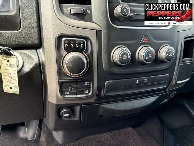 2017 RAM 1500 Express Crew Cab 4x4 5'7' Box