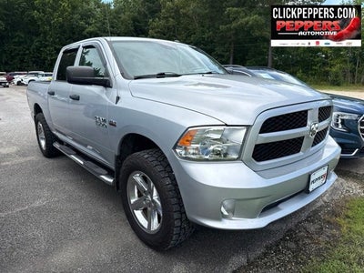 2017 RAM 1500 Express Crew Cab 4x4 5'7' Box