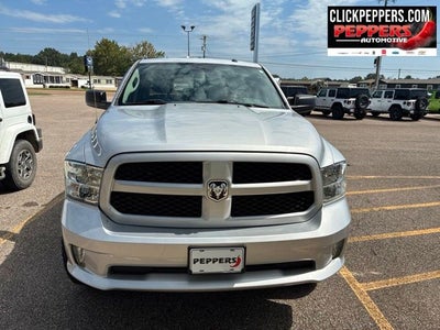 2017 RAM 1500 Express Crew Cab 4x4 5'7' Box