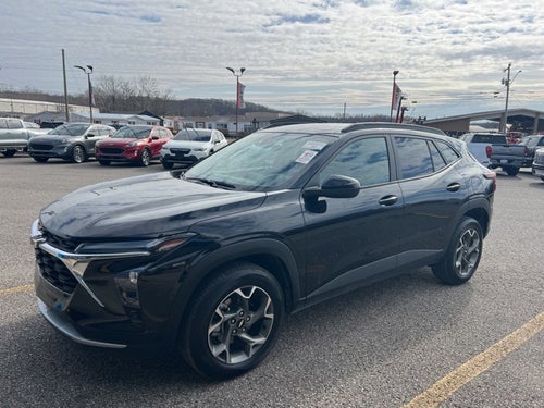 2025 Chevrolet Trax FWD LT