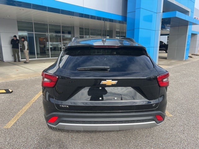 2025 Chevrolet Trax FWD LT