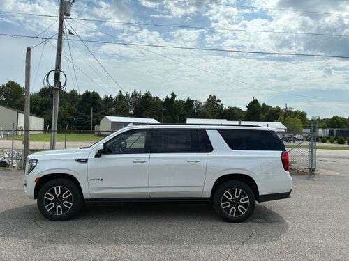 2022 GMC Yukon XL AT4