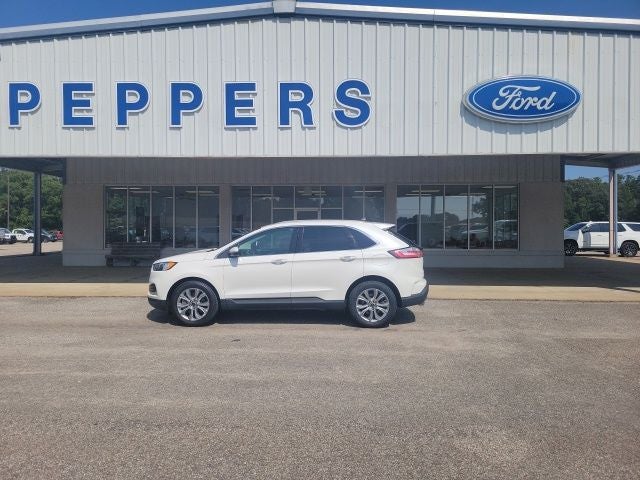 2023 Ford Edge Titanium