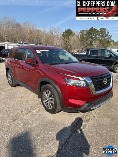 2025 Nissan Pathfinder SL